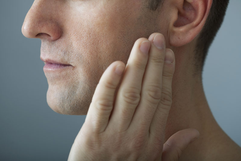 dental patient with jaw pain